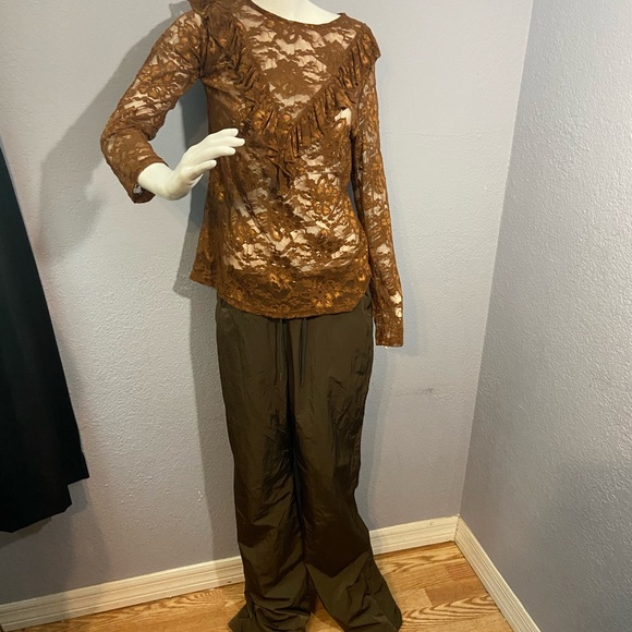 Women’s Lace Top by Venus - Picture 3 of 6